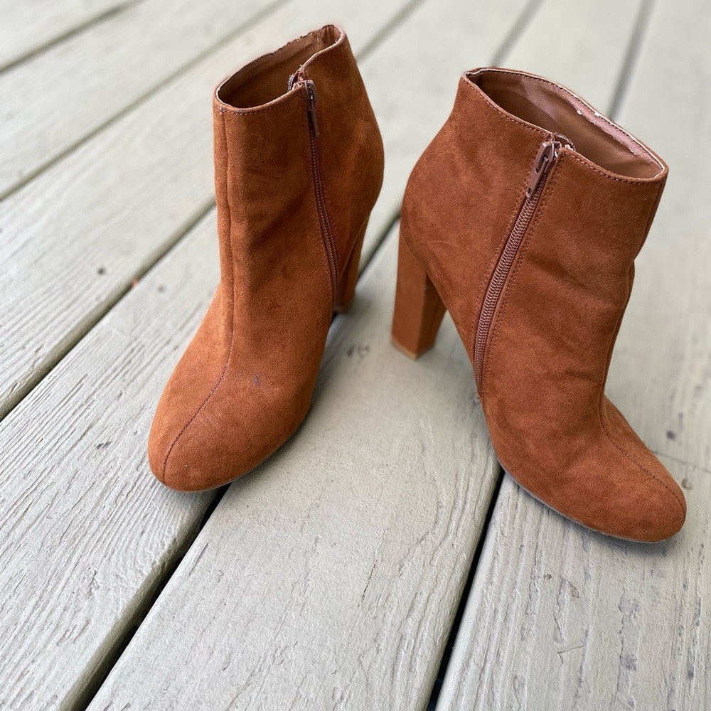 Bamboo - Woman’s camel color ankle faux side boots with 4” block heels, Size: 8